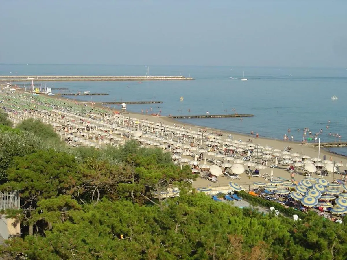 Bright Studio With Stunning Terrace Porto Santa Margherita di Caorle
