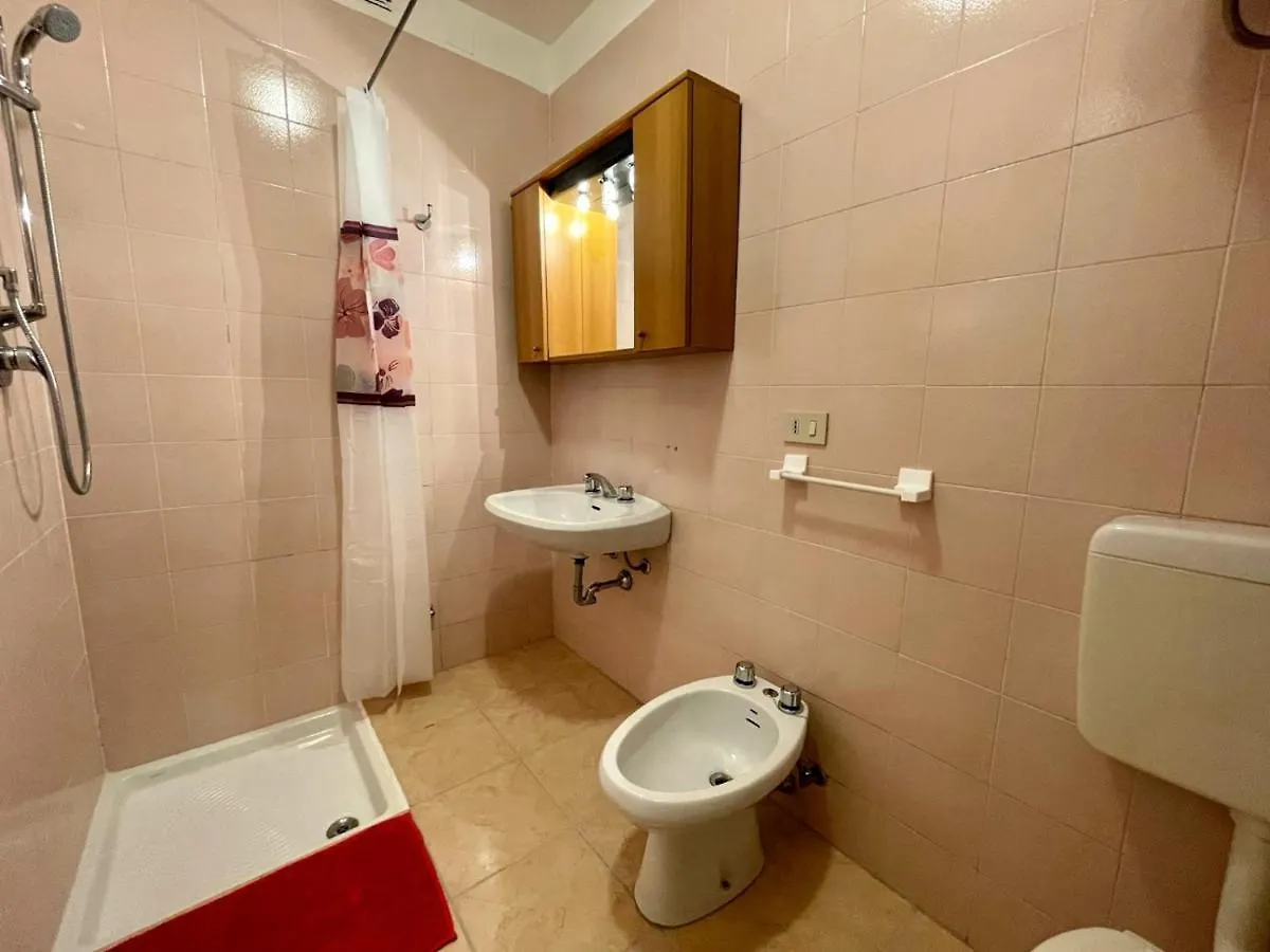 Apartamento Bright Studio With Stunning Terrace Porto Santa Margherita di Caorle